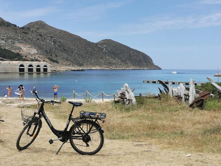 Mg Casa Vacanze Favignana Esterno foto